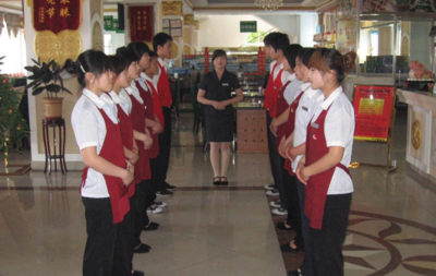 餐飲服務工作崗位職責與職業發展指南